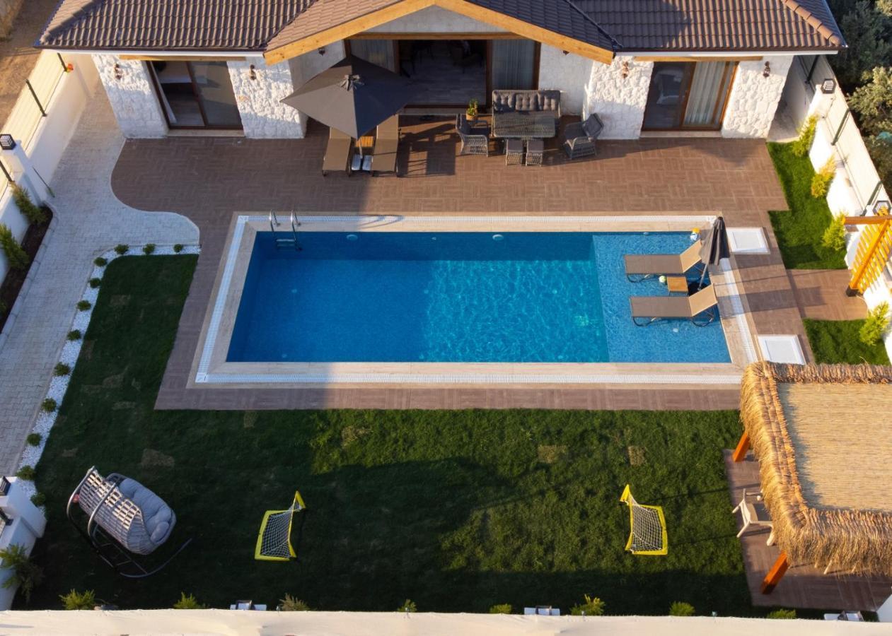 Dumi House